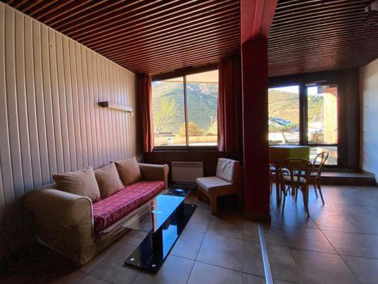 Le Nabias 1450 Hotel Genos ภายนอก รูปภาพ